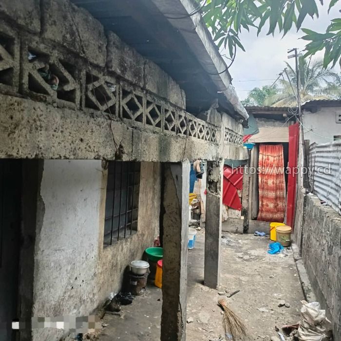 Parcelle à Limete première rue funa forgeron