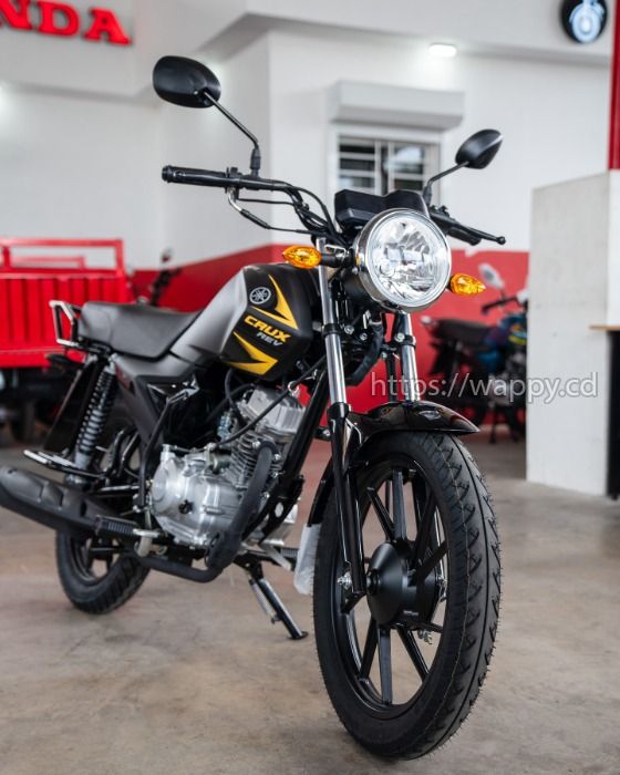 Moto Yamaha Crux Rev