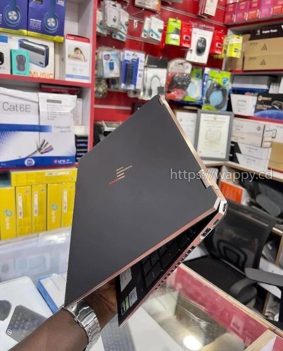 HP SPECTRE 15