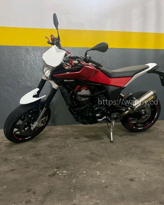 Nuda 900 RR