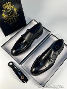 Chaussures en cuir