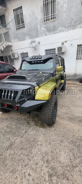 Jeep Wrangler 2010 | Full options | Modifiée