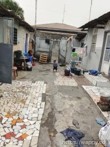 Parcelle bien située sur macadam à Barumbu