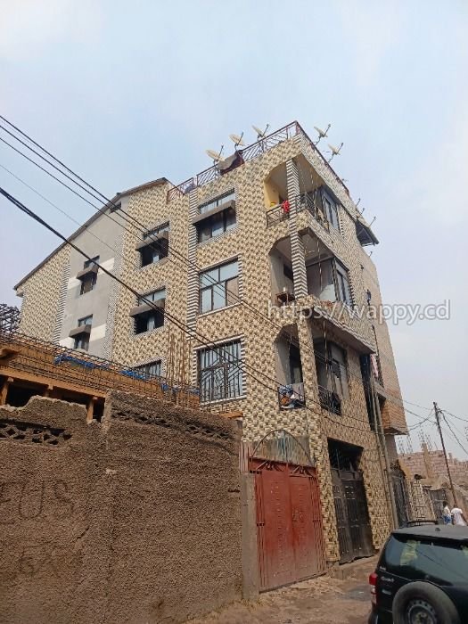 Immeuble R+3 avec 8 Appartements – Barumbu