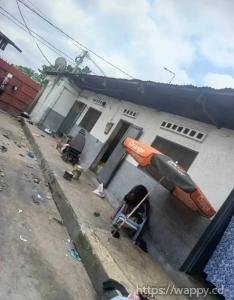 Parcelle commerciale et locative à N’djili