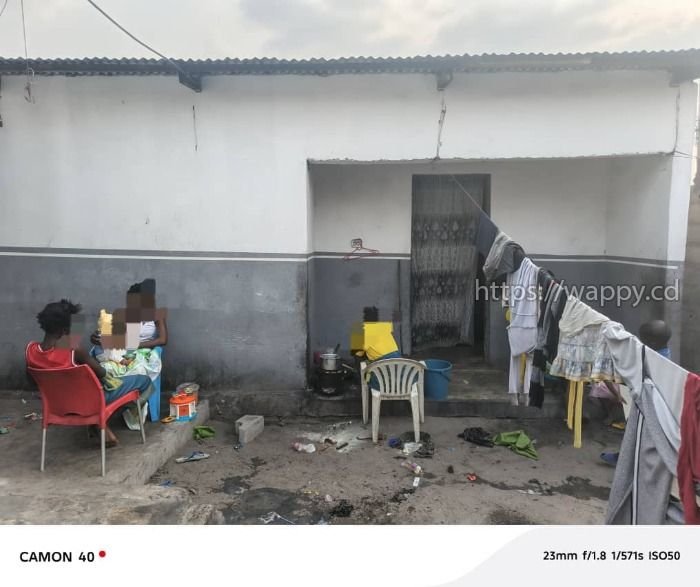 Parcelle avec Maison – 2ème Avenue du Bd Lumumba