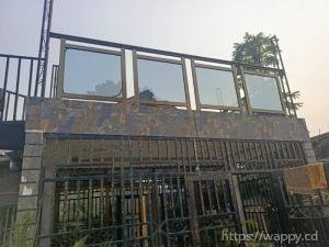 PARCELLE AVEC MAISON MODERNE – N’SELE
