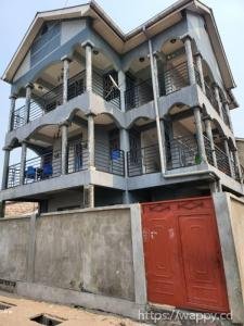 Immeuble R+2 à Kalamu – Yolo Nord