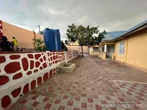 Grande parcelle avec 3 appartements modernes