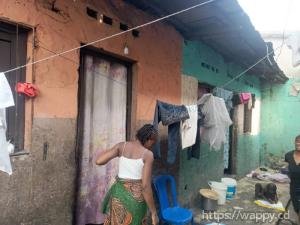 Parcelle à vendre avec deux portes à N'djili Q13