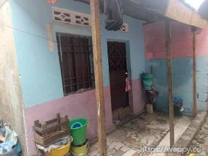 Parcelle avec trois maisons de Locataires