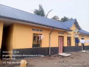 Parcelle locative avec 3 maisons à N’sele