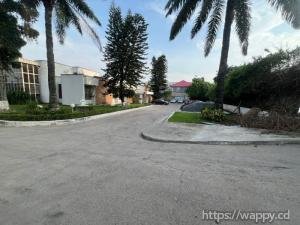 MORCELLEMENT D’UNE GRANDE PARCELLE À NGALIEMA