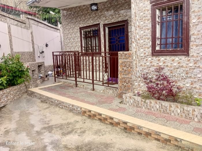 Parcelle dans la commune de Ngaliema