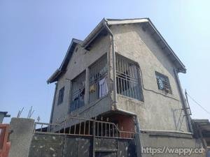 Parcelle à N’djili Quartier 9 avec deux maisons