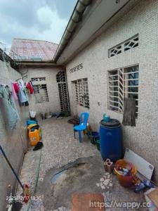 PARCELLE TYPE LOCATIF À LIMETE Q. MOMBELE