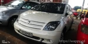 Toyota ist 2.0L / 2006 automatique