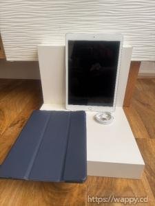 Apple iPad 8ᵉ génération 9,7" Wi-Fi + Cellulaire 3