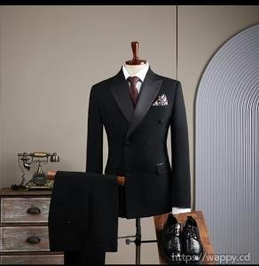 Vêtements et bijoux sur commande