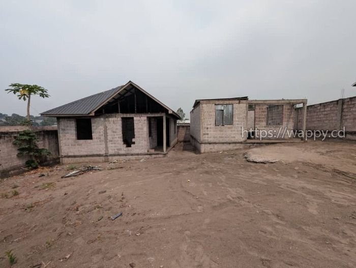PARCELLE DE 20/23m soit 460 m² À BIBWA