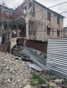 Terrain de 108 m² à Limete – 1ère Rue Résidentiel