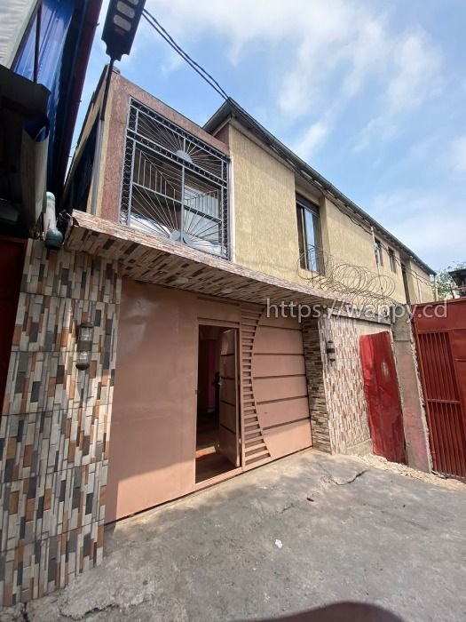 VILLA À LIMETE INDUSTRIEL, 1 ÈRE RUE