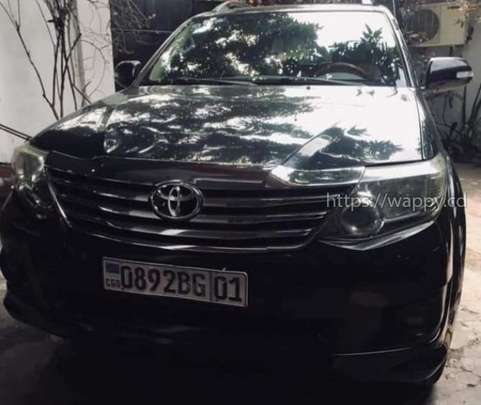 TOYOTA FORTUNER 2014