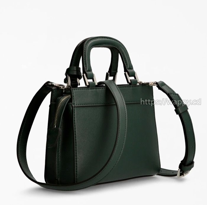Sac GUESS ORIGINAL nouvelle collection Gombe Kinshasa