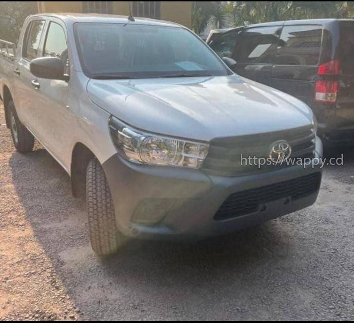 TOYOTA HILUX 4 IV (2) X-TRA CAB 4WD 2.8 204 D-4D L