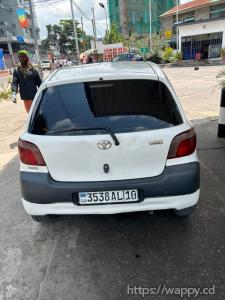 TOYOTA VITZ A VENDRE PLAQUE RÉCENTE