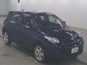 TOYOTA IST 2011