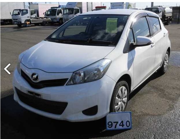 TOYOTA VITZ 2012