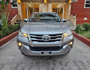 TOYOTA FORTUNER 2017