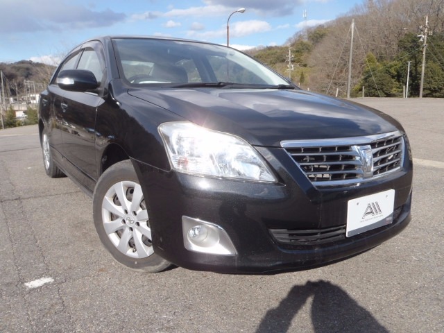 TOYOTA PREMIO 2011