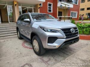 Toyota Fortuner 2023