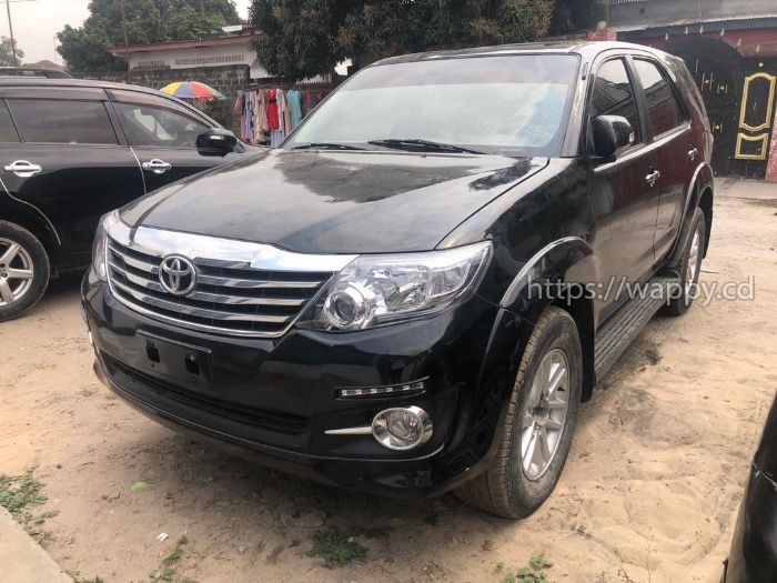 Toyota fortuner 2015