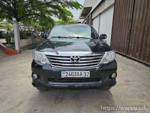 TOYOTA FORTUNER 2015