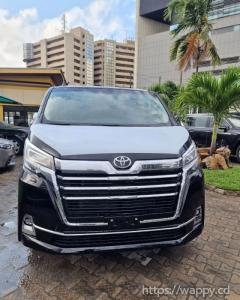 Toyota granvia 2023