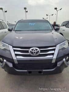 TOYOTA FORTUNER 2019