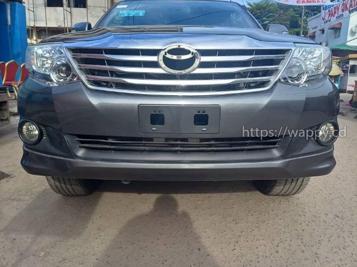 Toyota Fortuner full option