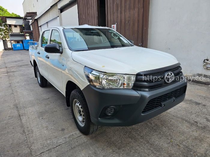 TOYOTA HILUX 2023