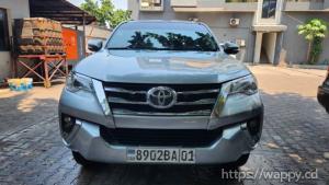 TOYOTA FORTUNER 2017