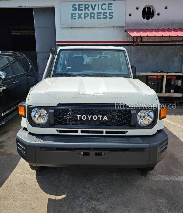 TOYOTA LAND CRUISER