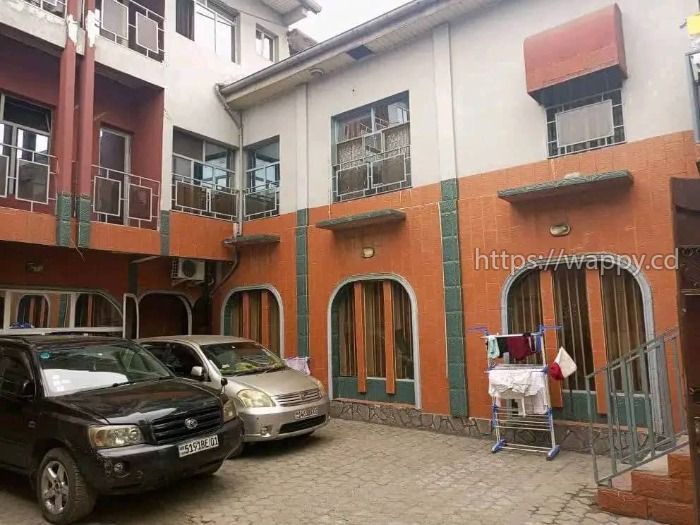 Parcelle type locatifs en vente à super lemba