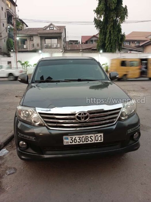 Toyota Fortuner 2015