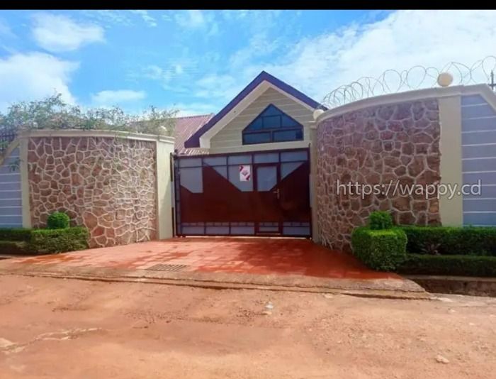 Villa mise  au plateau golf Commune de Lubumbashi