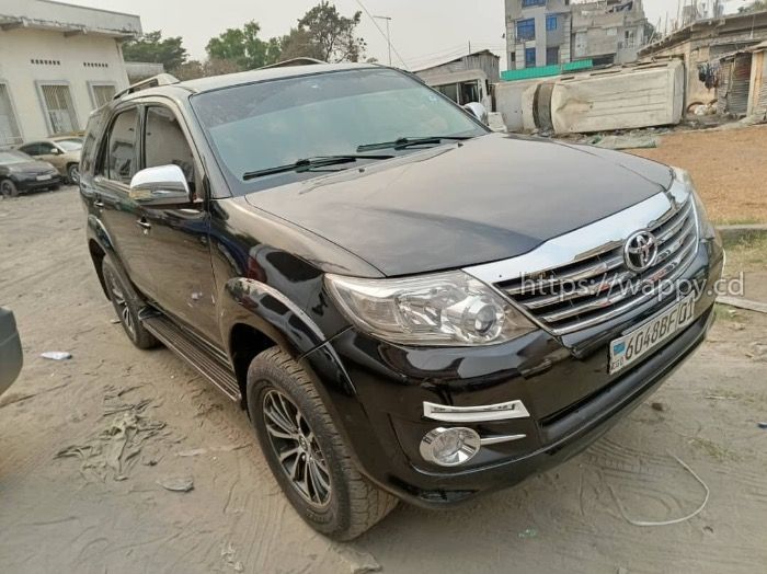 Toyota Fortuner 2013 full option