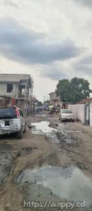 Parcelle de type locatif à Ngiri-Ngiri