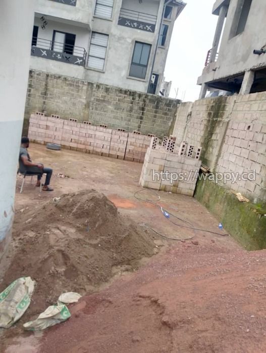 Terrain vide à Limete 1 ère rue funa